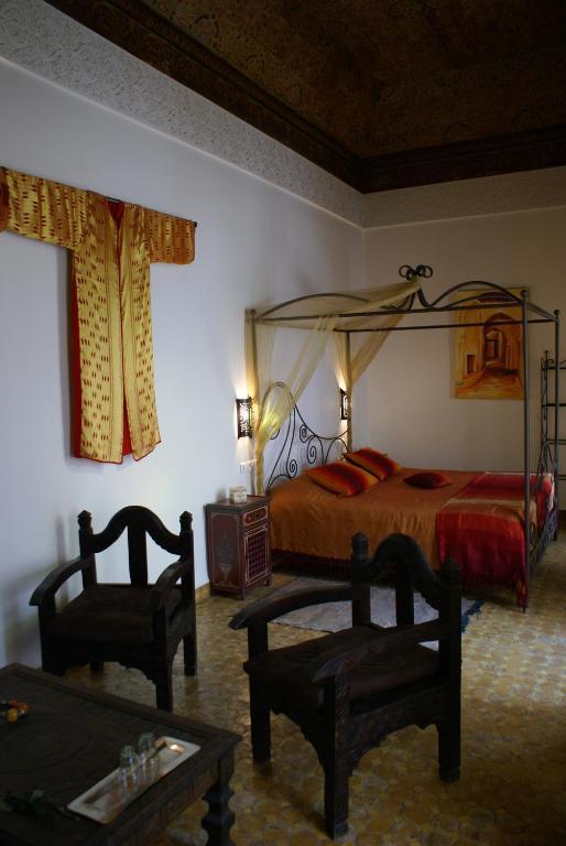 Riad Attarine Фес Номер фото